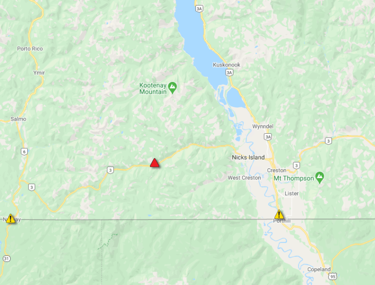 Vehicle fire forces closure of Kootenay Pass