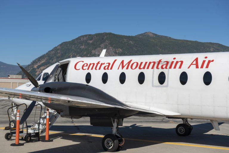 Central Mountain Air suspending flights to Castlegar