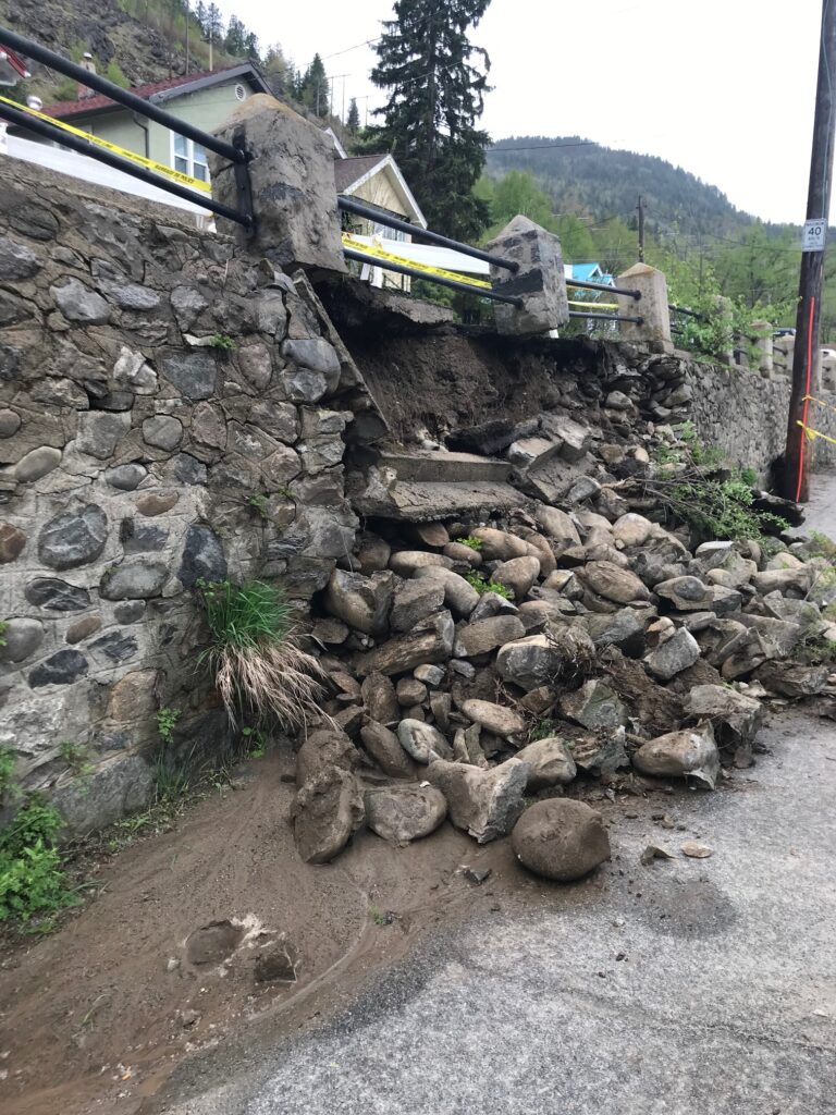 Work underway to replace Daniel Street retaining wall