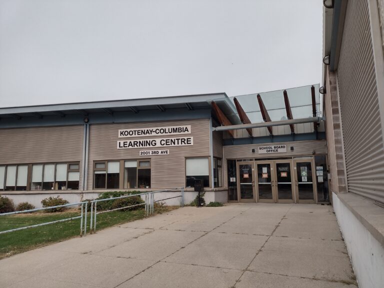 Incumbent Beaver Valley school trustees re-elected