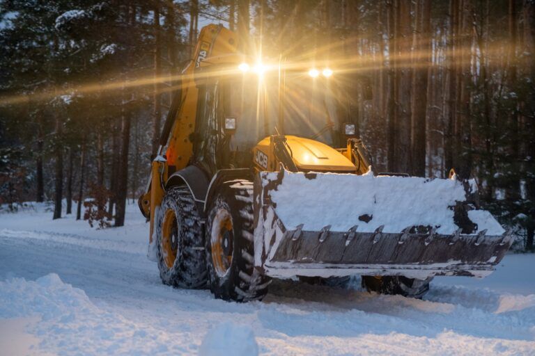 Staff shortage hindering slow plowing in Castlegar