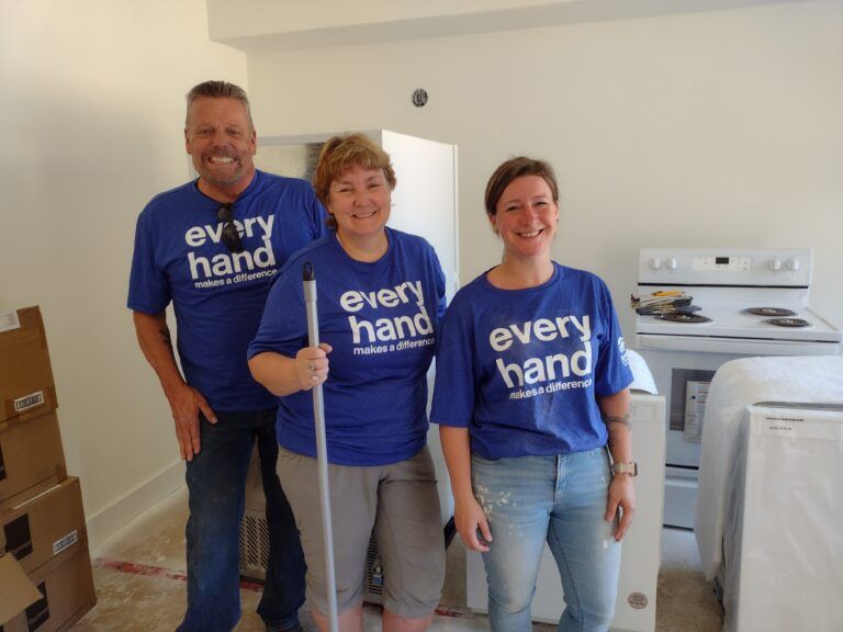 Castlegar council pitches in on Habitat for Humanity build