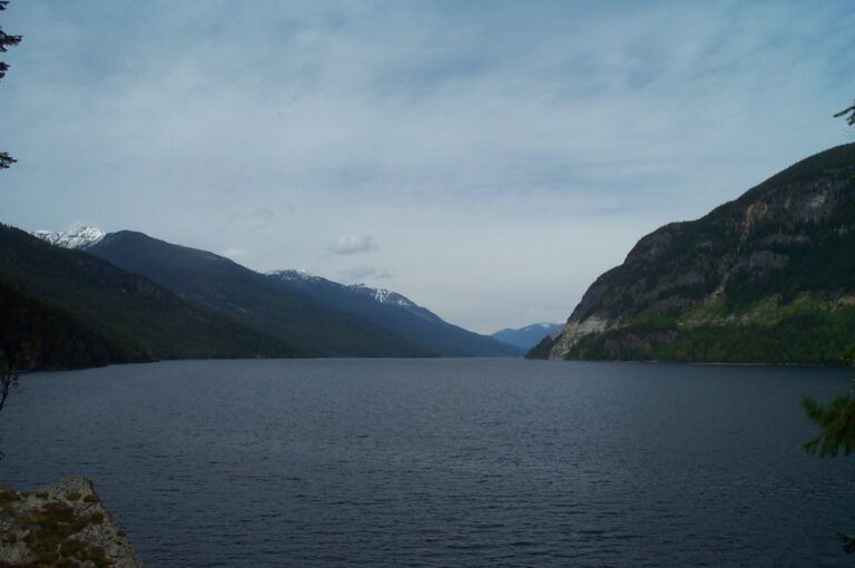 UPDATED: Castlegar youth rescued from Slocan Lake