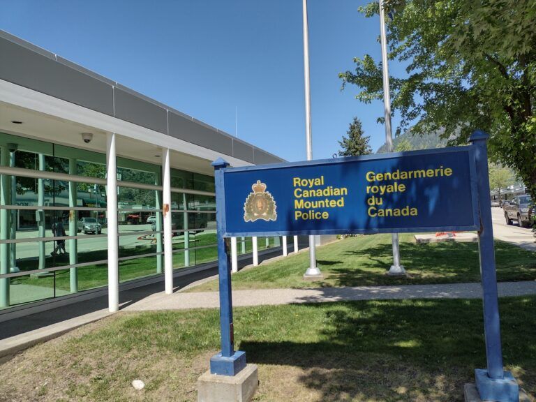 Castlegar RCMP seize guns, fentanyl, meth in traffic stop