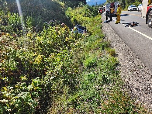 Salmo man hurt in rollover at Nancy Greene Junction