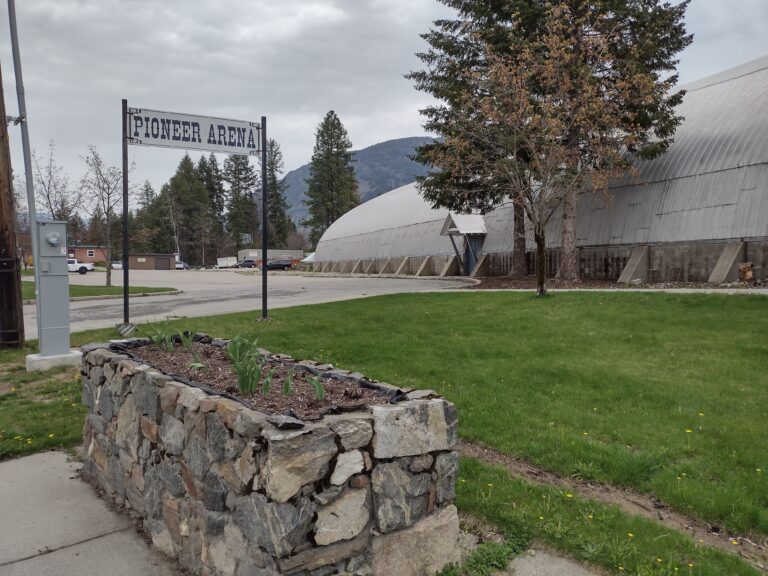 City of Castlegar moves forward with Pioneer Arena demolition despite public outcry