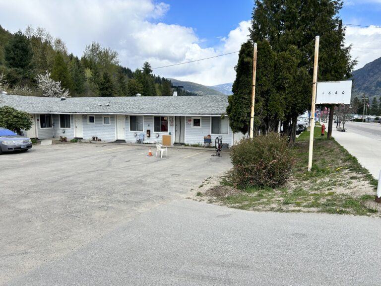 City of Castlegar forced to close temporary homeless shelter