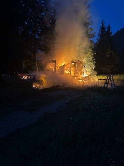 Kootenay Boundary Regional Fire Rescue responds to structure fire in Fruitvale
