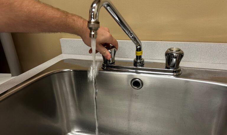 Castlegar residents urged to watch what you flush