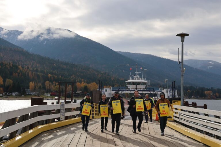 Kootenay Lake Ferry strike to come to an end