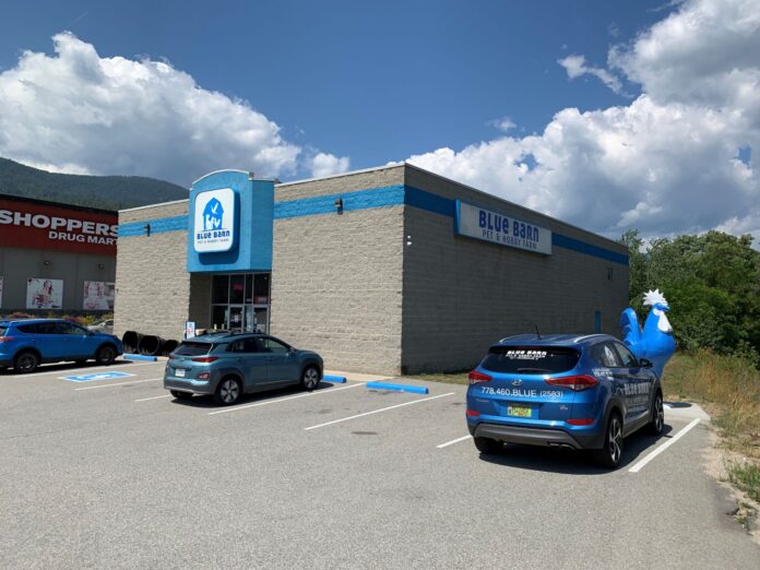 Photo of Castlegar Blue Barn.